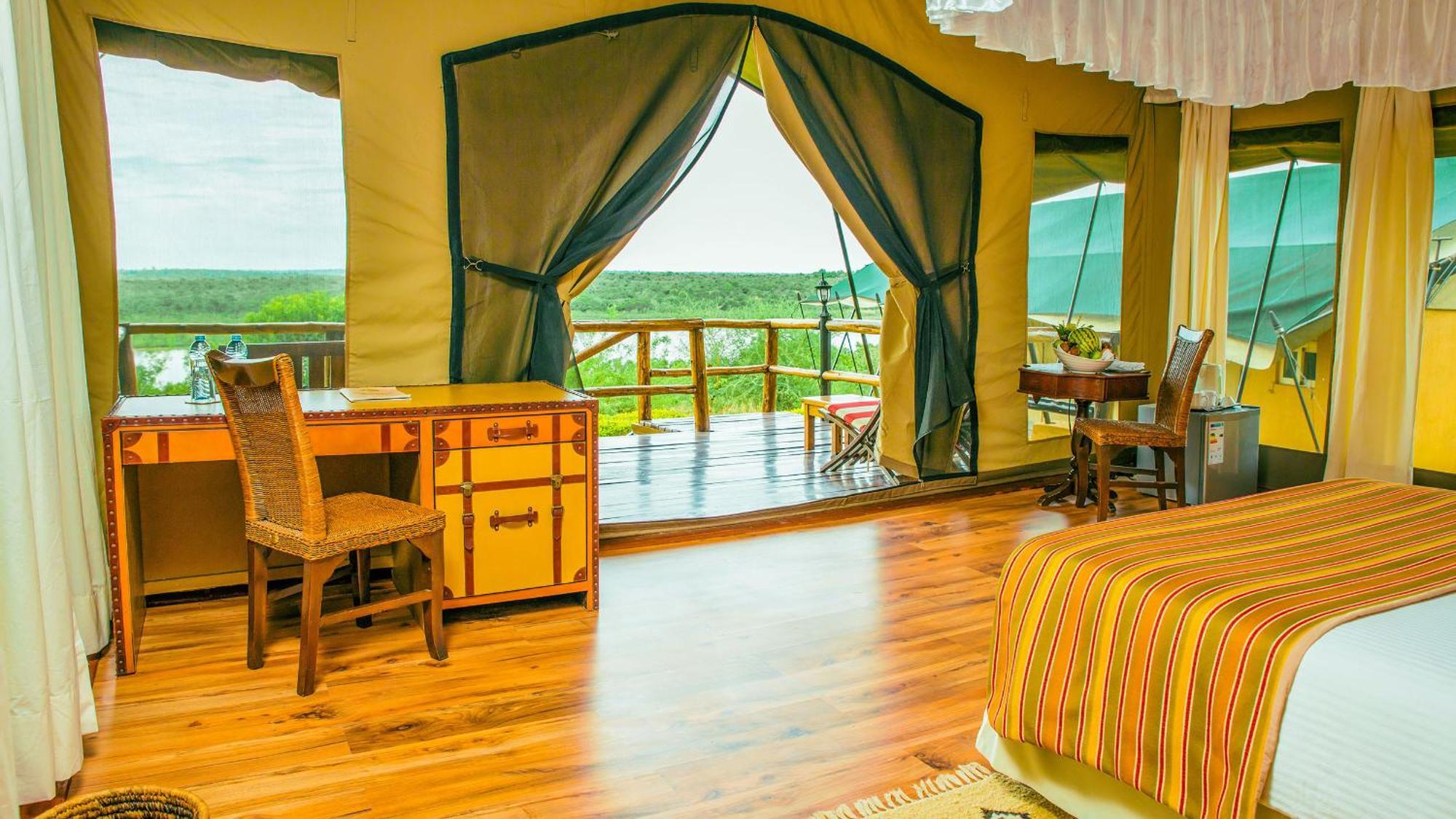 Paraa Safari Lodge Bagian luar foto