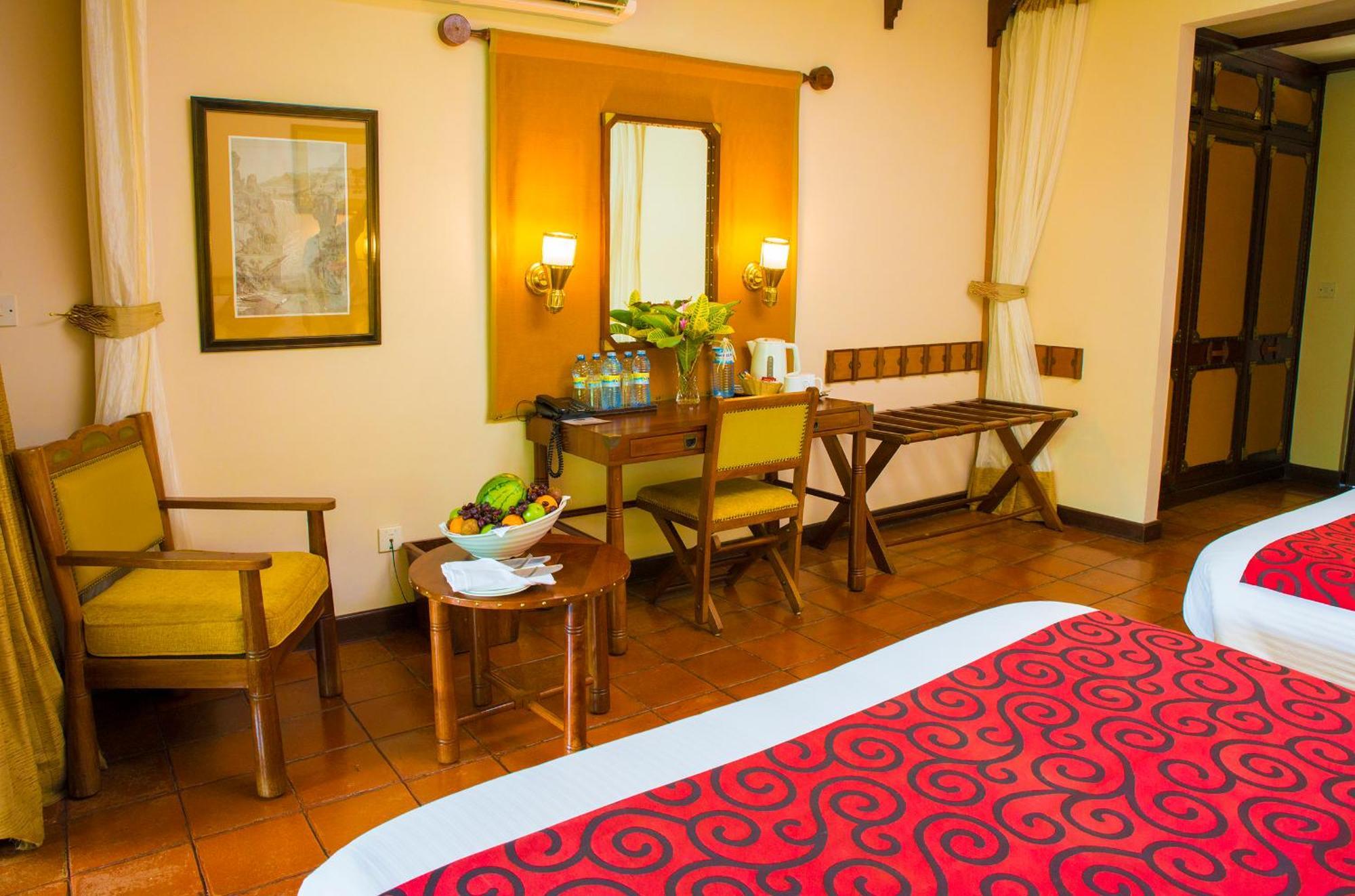 Paraa Safari Lodge Bagian luar foto